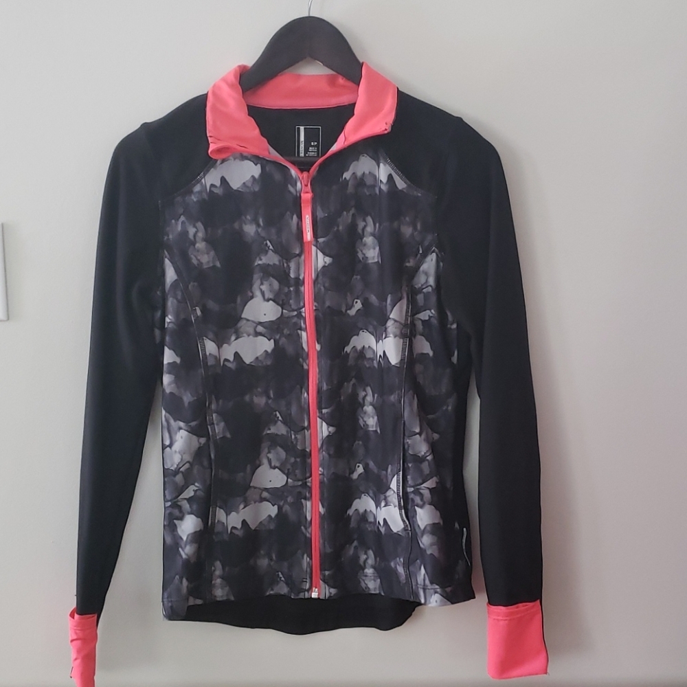 Mondetta light athletic jacket